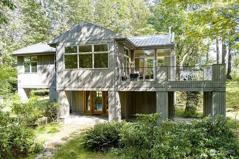 Andrew, CLINTON, WA 98236