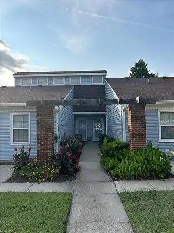 Lake Victoria Arch, VIRGINIA BEACH, VA 23464