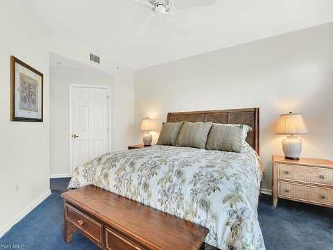 Arielle Dr, Naples, FL 34109
