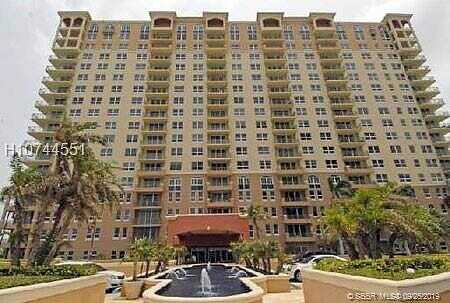 S Ocean Dr, Hallandale Beach, FL 33009