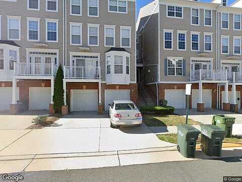 Davinci Ln, Herndon, VA 20171