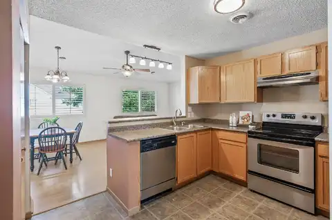 Durum, EDEN PRAIRIE, MN 55347