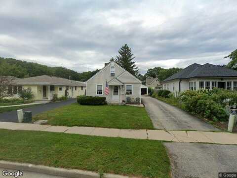 Oakwood, OCONOMOWOC, WI 53066