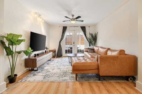 Gilbert Avenue #9, Dallas, TX 75219