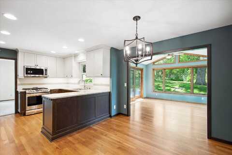 Acadia, BURNSVILLE, MN 55337
