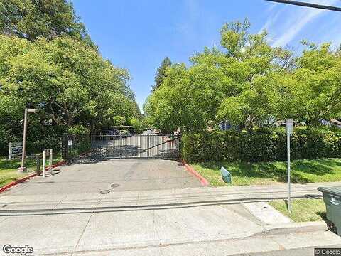 Russell Ave, Santa Rosa, CA 95403