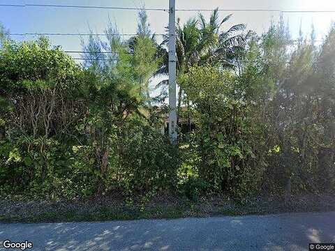 Pine Tree Ln, Tamarac, FL 33319