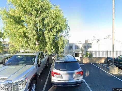 Crossglade Ave, Canyon Country, CA 91351