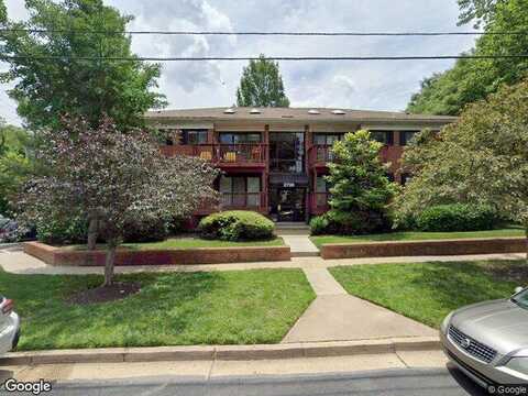 Dartmouth Rd, Alexandria, VA 22314
