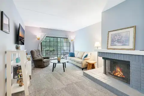Vernon Avenue S #407, Edina, MN 55436