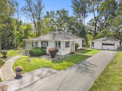 Elm, OCONOMOWOC, WI 53066