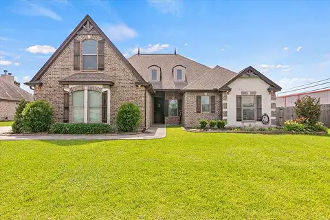 Lauren, ORANGE, TX 77630