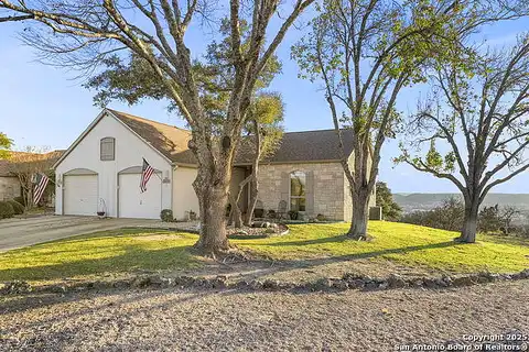 Edinburgh Dr #1044, Kerrville, TX 78028