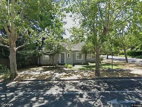 Grove, UKIAH, CA 95482