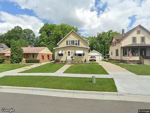 Oak, JUNEAU, WI 53039