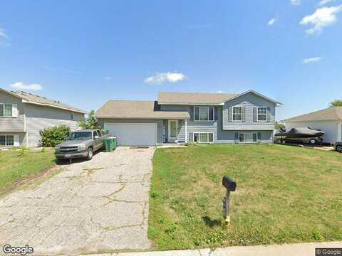 Gloria, GREEN ISLE, MN 55338