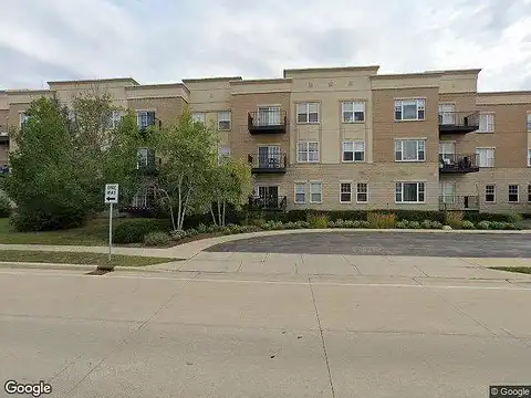 Bluemound, MILWAUKEE, WI 53226