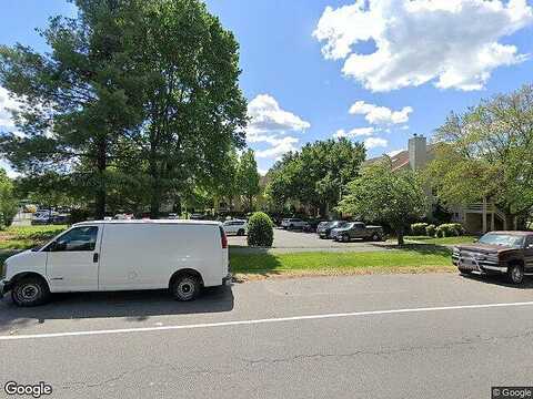 Interlachen Ct, Alexandria, VA 22312