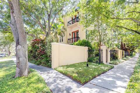 W Stovall St, Tampa, FL 33629