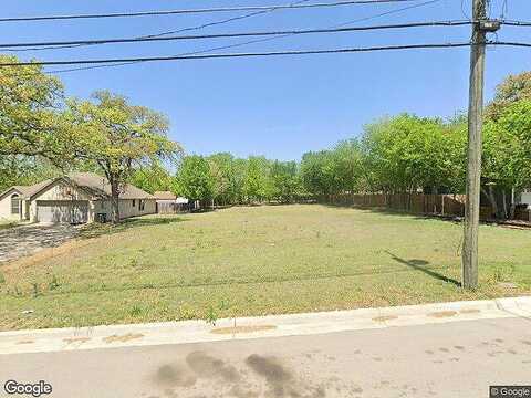 E 1St St, Weatherford, TX 76086