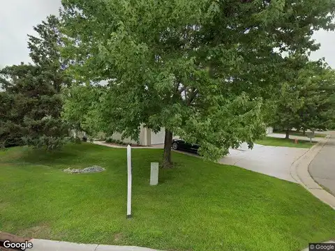 Greenfield Ln Sw, Rochester, MN 55902