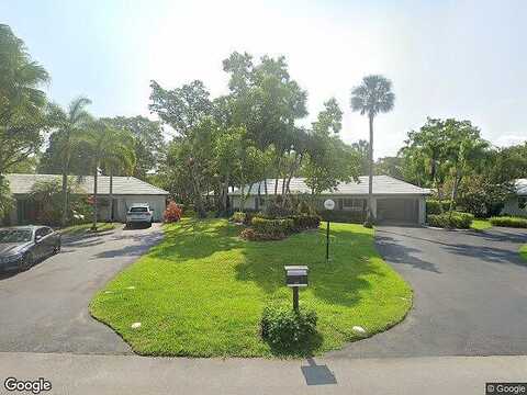 W Cypress Dr, Pompano Beach, FL 33069