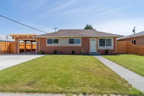 S Canterbury Lane, Moses Lake, WA 98837