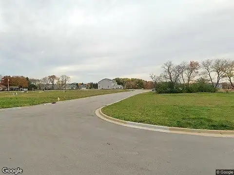 W240N5636 Daisy Ct, Sussex, WI 53089