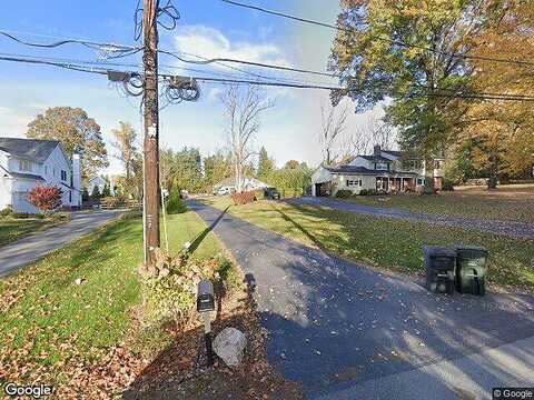 Cornwallis Dr, West Chester, PA 19380