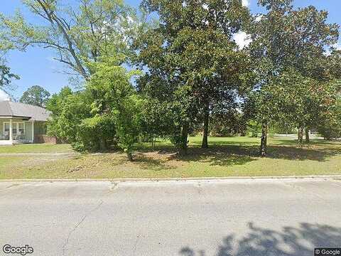 E Cherry St, Jesup, GA 31546