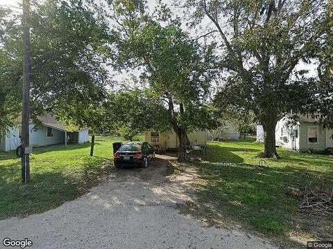 10Th St # 611, Palacios, TX 77465