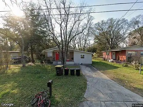 Melvin Cir E, Jacksonville, FL 32210