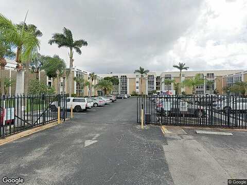 Ne 16Th Ave #107, Oakland Park, FL 33334