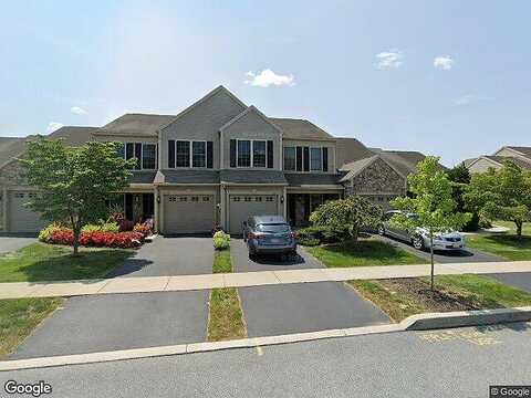 Deer Run Dr, Hummelstown, PA 17036