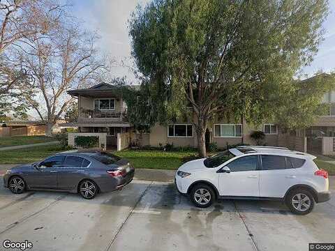 Mckinney Way Apt 22A, Seal Beach, CA 90740