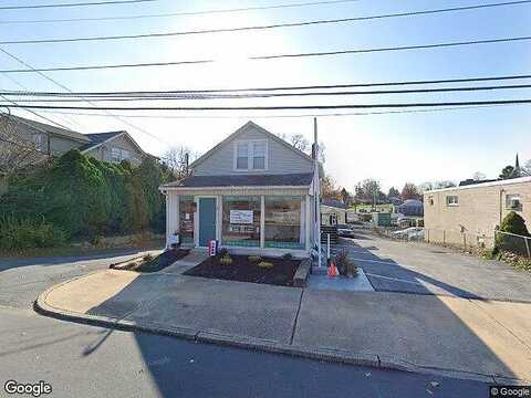 1/2 S 18Th St, Camp Hill, PA 17011