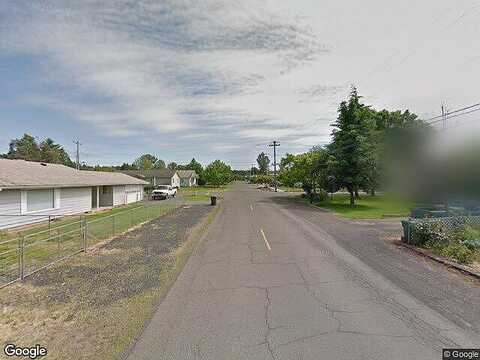N 2Nd St, Silverton, OR 97381