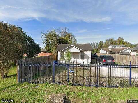 E 43Rd St # B, Houston, TX 77018