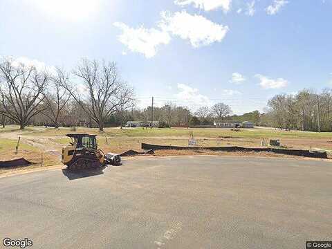Nash Ct, Perry, GA 31069