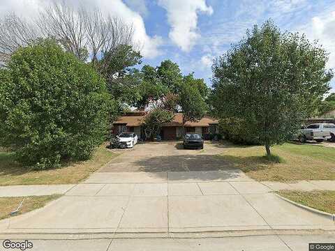 Southmoor Dr, Arlington, TX 76010