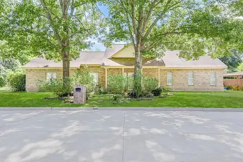 N Avenue F Avenue, Humble, TX 77338