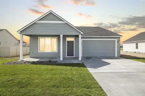 Pearl, Grandview, WA 98930