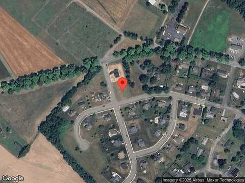 Dustin Dr, Halifax, PA 17032