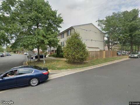 Claremont Woods Dr # 8357L, Alexandria, VA 22309