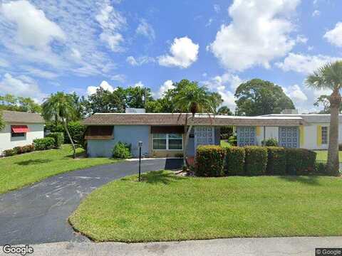 Knights Bridge Rd # A2, Naples, FL 34112