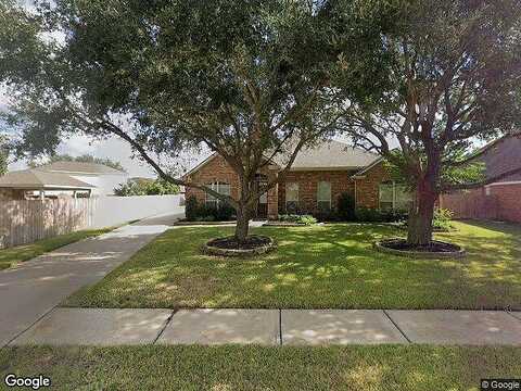 Wooded Riparian Ln, Cypress, TX 77433