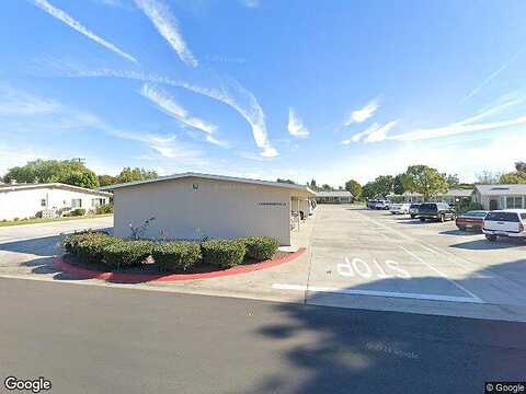Sunningdale Rd Apt 30F, Seal Beach, CA 90740