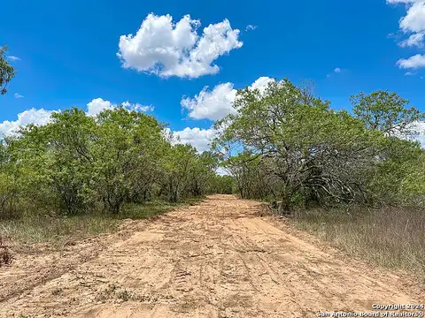 Fm 1107, Stockdale, TX 78160