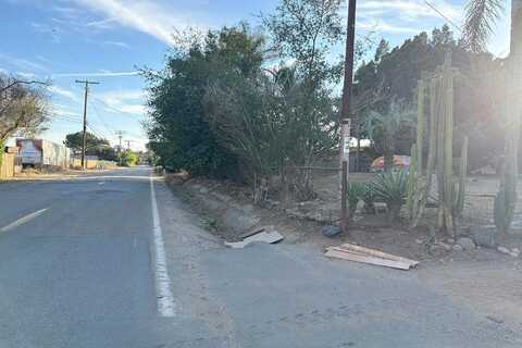 Huffstatler, FALLBROOK, CA 92028