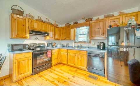 Glen, HIAWASSEE, GA 30546